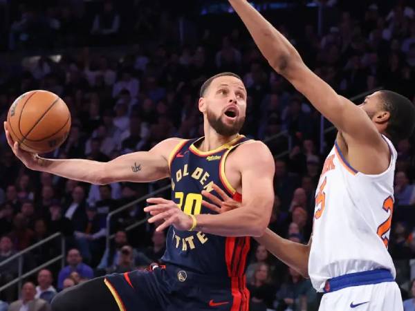 Hasil NBA: Golden State Warriors Benamkan New York Knicks 114-102