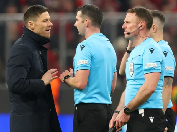 Meski Kecewa dengan Wasit, Xabi Alonso Masih Optimis di Leg Kedua UCL