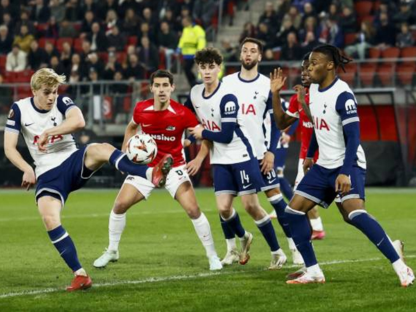 Tottenham Tampil Tumpul, Kalah 1-0 dari AZ Alkmaar di Liga Europa