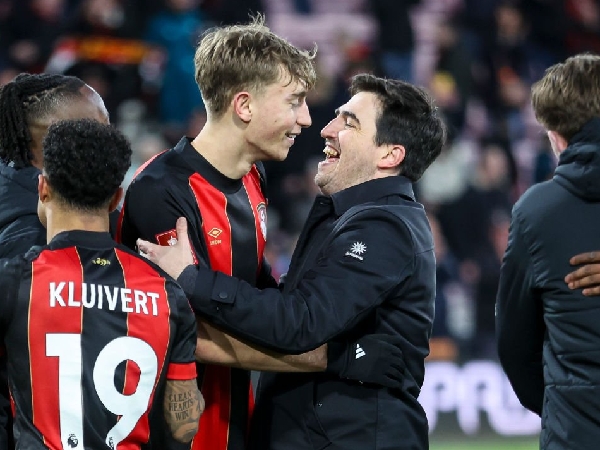 Dean Huijsen, Bek Muda Bournemouth yang Menarik Perhatian Iraola