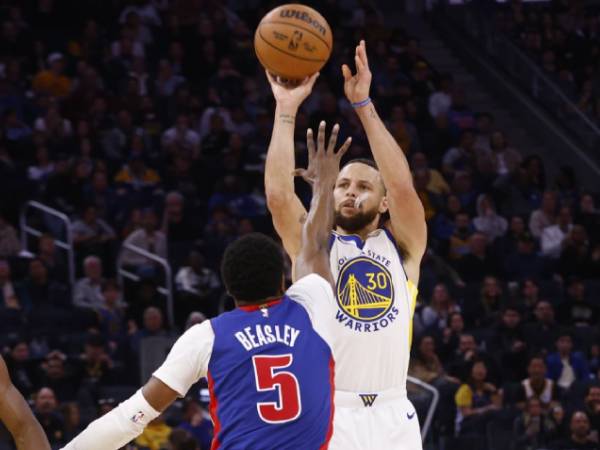 Hasil NBA: Golden State Warriors Kandaskan Detroit Pistons 115-110