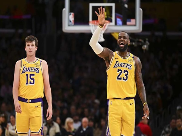 Austin Reaves Minta Bantuan Pemain Lakers Usai James Cedera