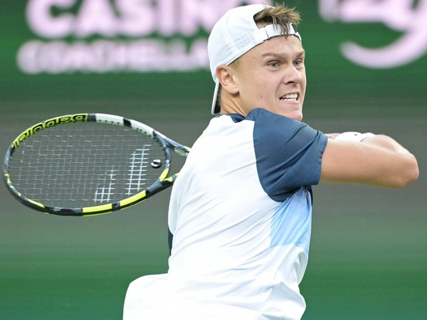 Holger Rune Tahan Laju Stefanos Tsitsipas Di Indian Wells