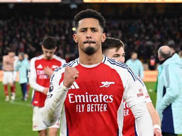 William Saliba Akui Arsenal Tak Layak Puncaki Klasemen Premier League