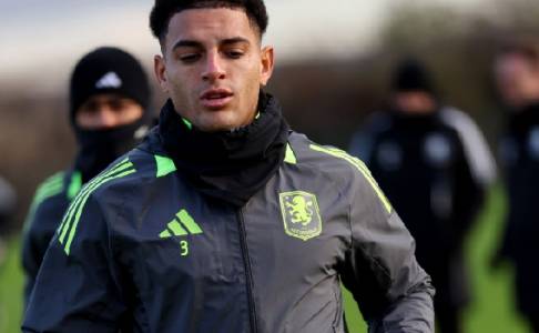 Diego Carlos Tinggalkan Aston Villa, Fenerbahce Konfirmasi Kesepakatan Awal