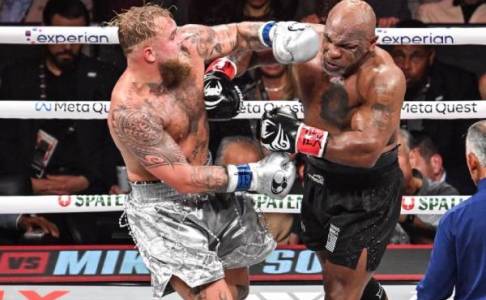 Duel Jake Paul-Mike Tyson Cetak Rekor Olahraga Tarung Di Luar Las Vegas