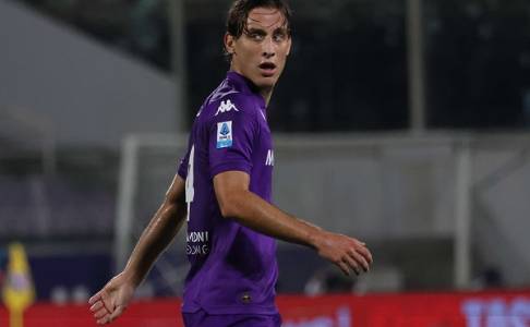 Pelatih Ungkap Pengganti Edoardo Bove di Lini Tengah Fiorentina