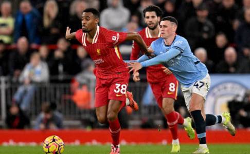 Ryan Gravenberch di Ambang Skorsing, Liverpool Perlu Waspada