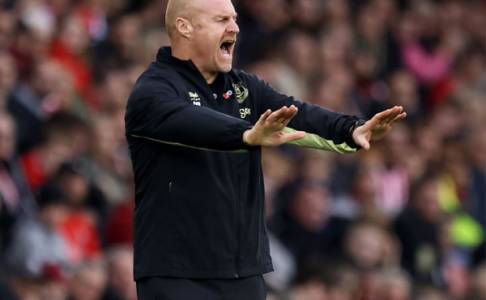 Sean Dyche Puji Perkembangan Everton di Premier League