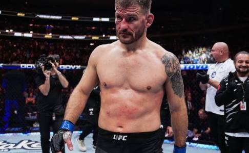 Stipe Miocic Nyatakan Pensiun Setelah Kalah TKO Di UFC 309